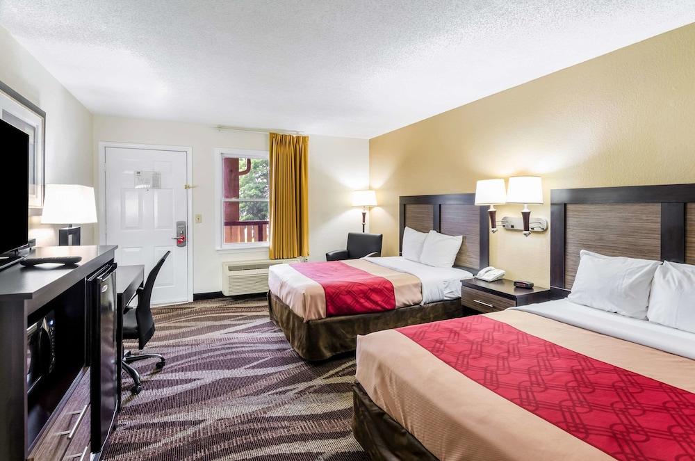 Econo Lodge Glade Springs I-81 Exteriér fotografie