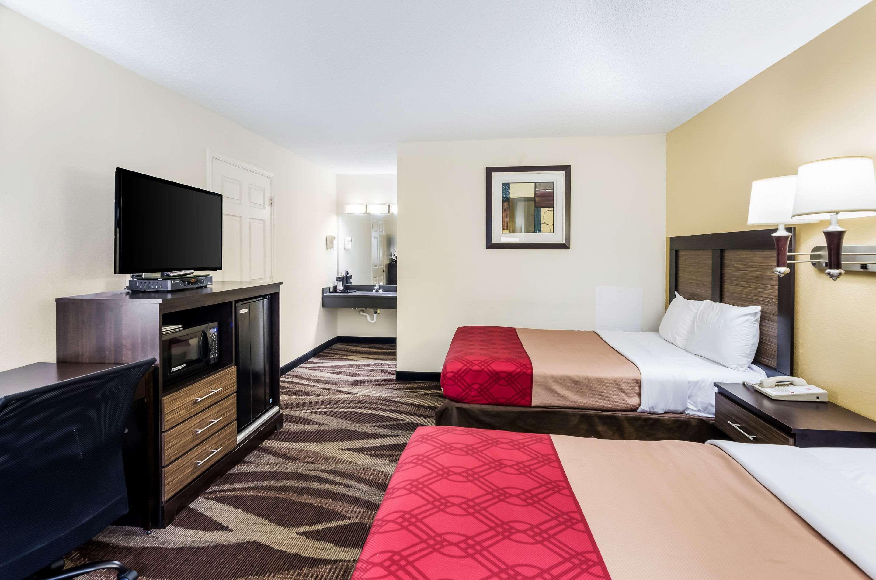 Econo Lodge Glade Springs I-81 Exteriér fotografie
