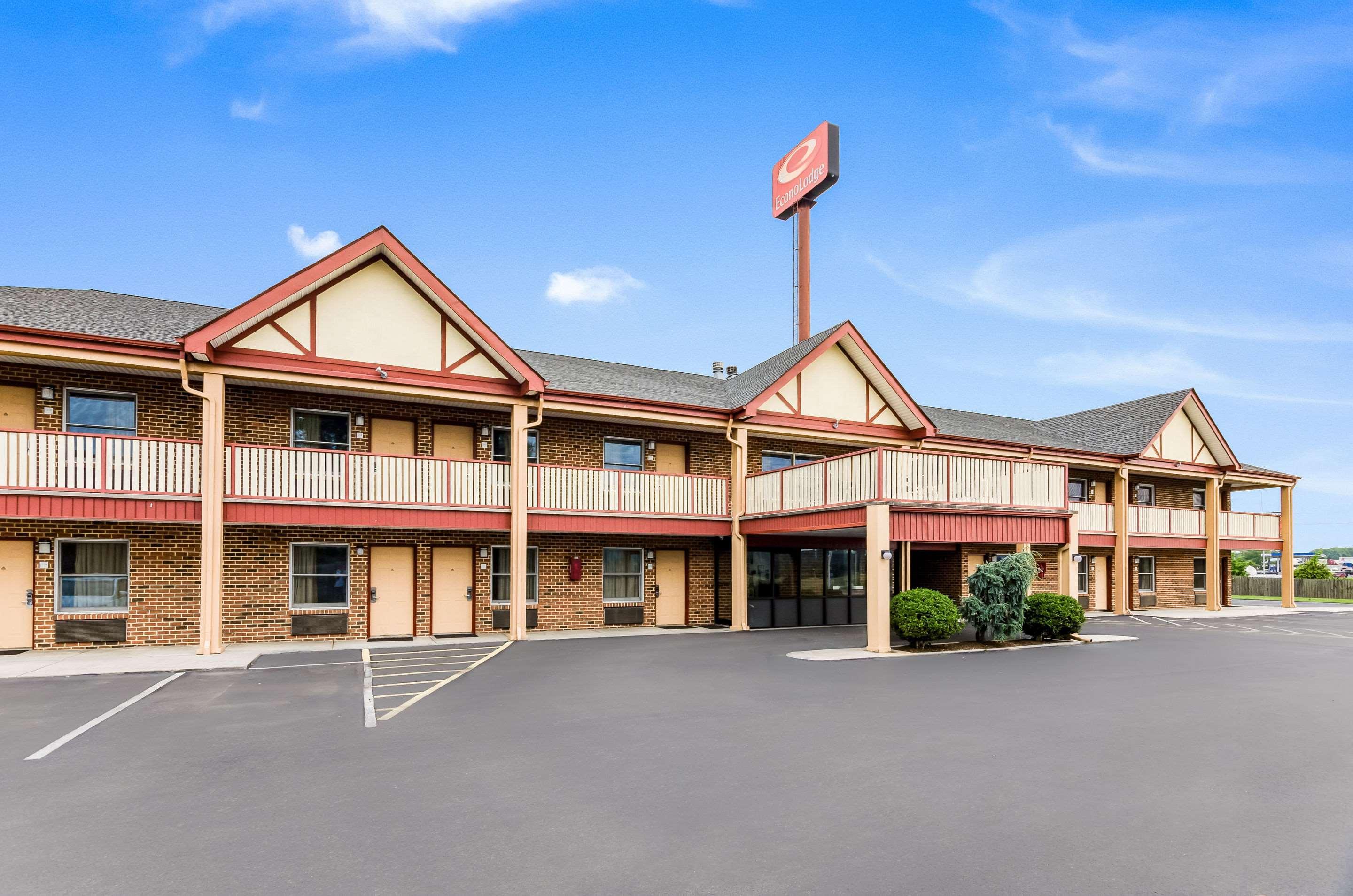 Econo Lodge Glade Springs I-81 Exteriér fotografie