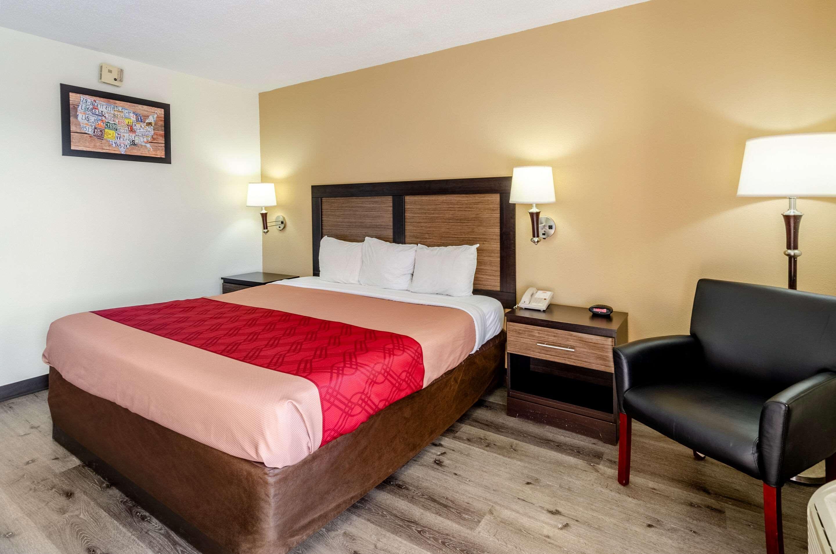Econo Lodge Glade Springs I-81 Exteriér fotografie