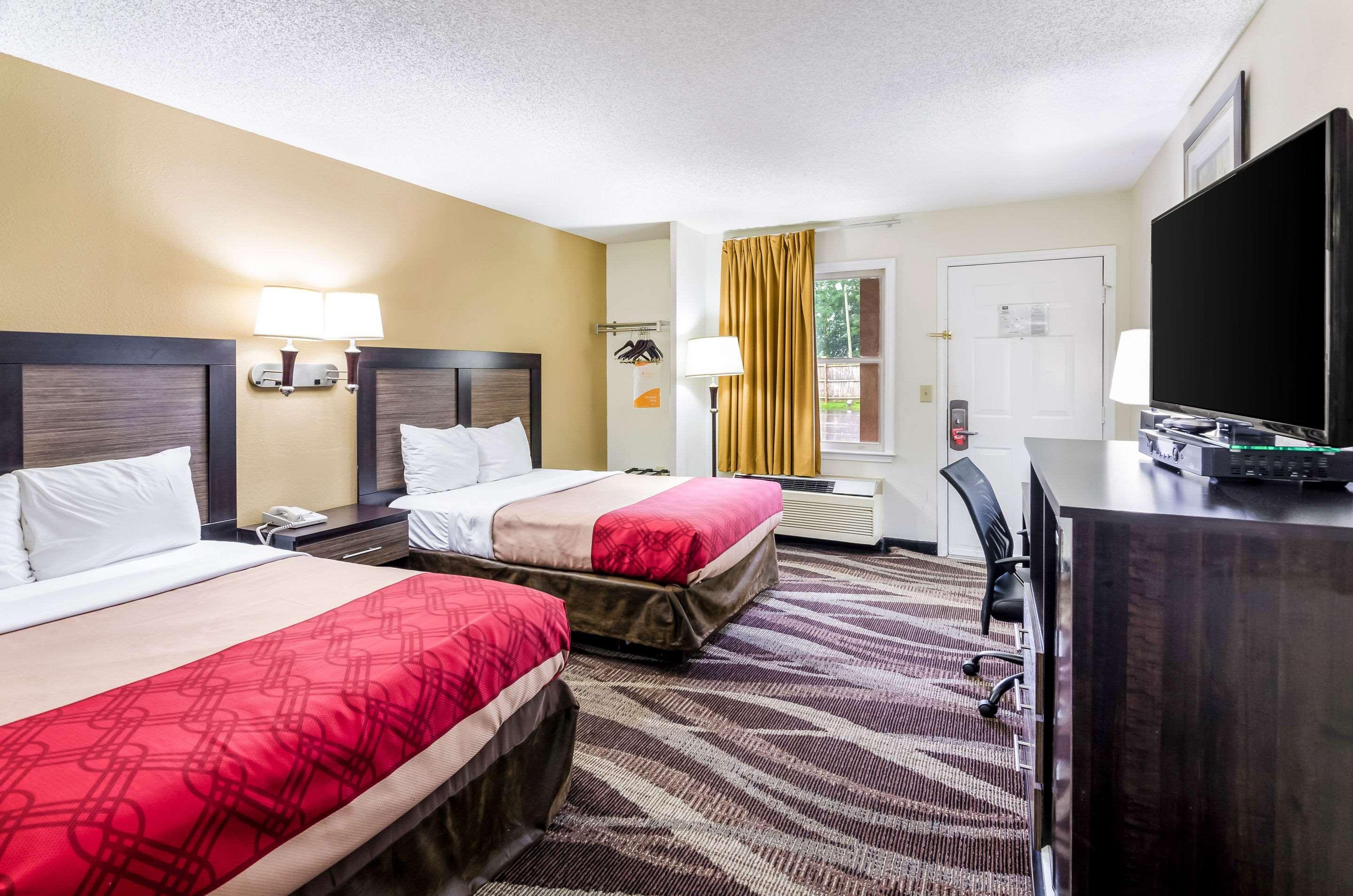 Econo Lodge Glade Springs I-81 Exteriér fotografie