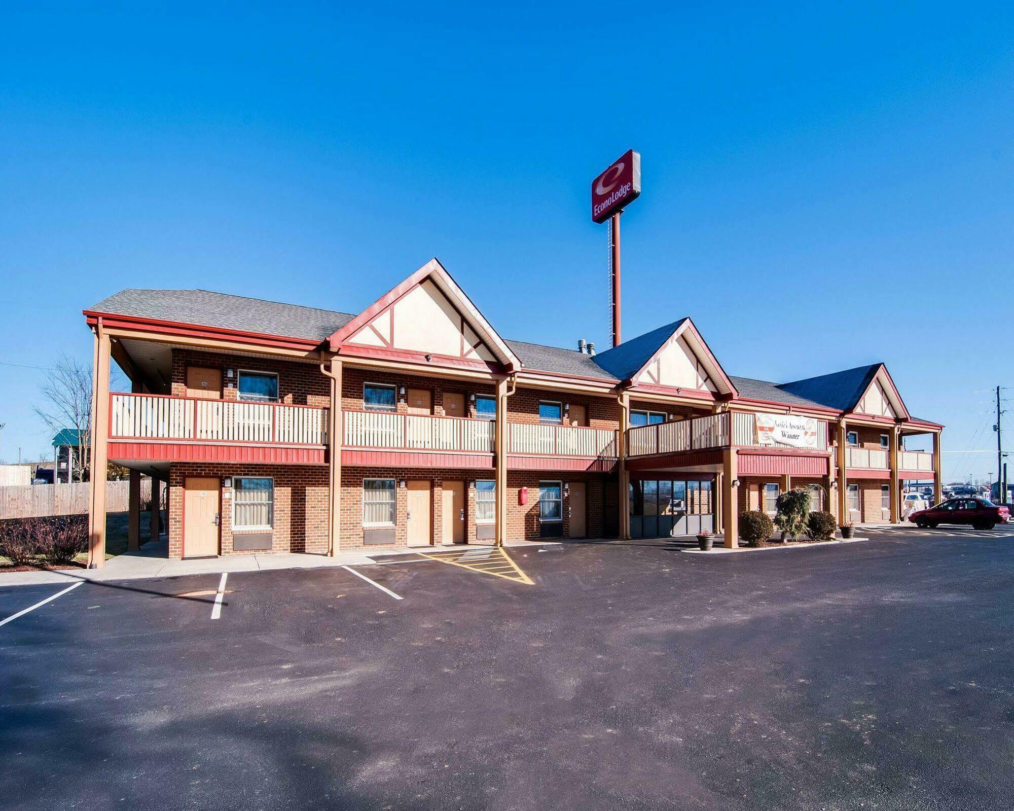 Econo Lodge Glade Springs I-81 Exteriér fotografie